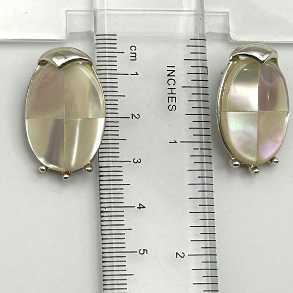 Vintage Marhill Mother of Pearl Clip On Earrings Oval Cabochon Gold Tone Signed - Picture 12 of 12